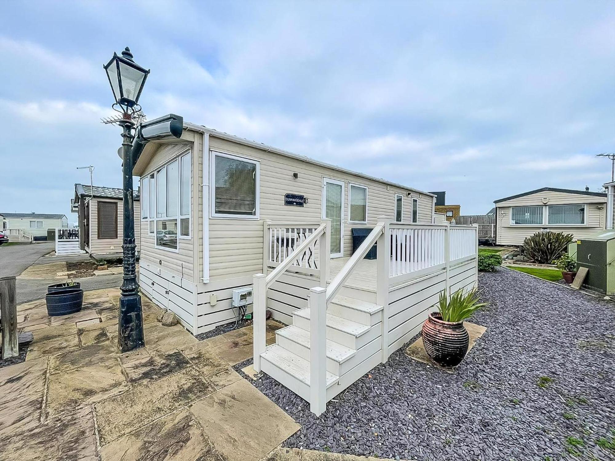Lovely 6 Berth Caravan With Decking And Wifi In Kent, Ref 47017C Hotel วิทสเตเบิล ภายนอก รูปภาพ
